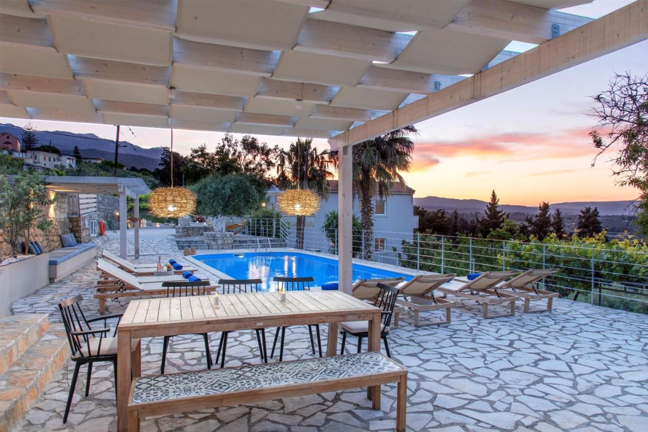 Villa Chrysallis With Heated Pool Georgioupoli Exteriér fotografie